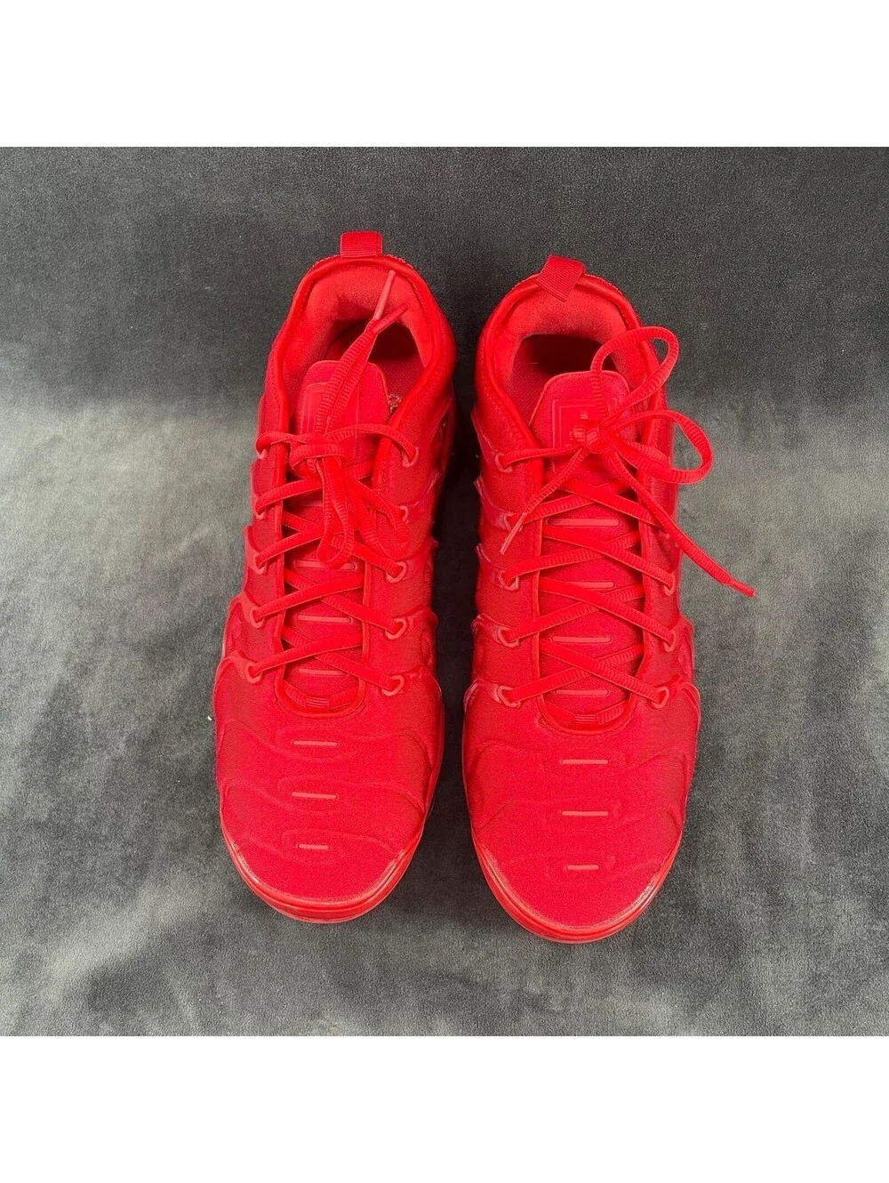 Nike Air VaporMax Plus Men’s Size 11 University Red Triple Red CW6973-600